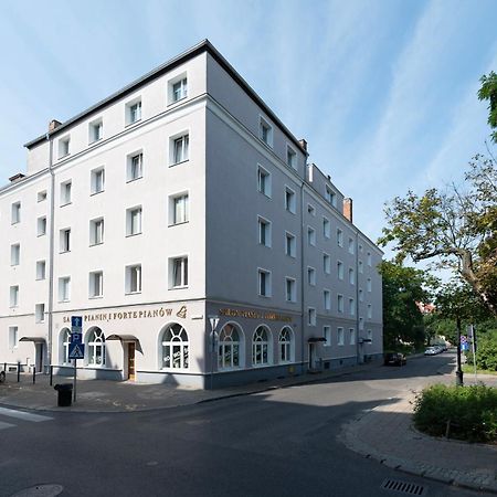 Two Bedroom Apartment 3City With Balcony In Gdansk By Noclegi Renters Exterior foto